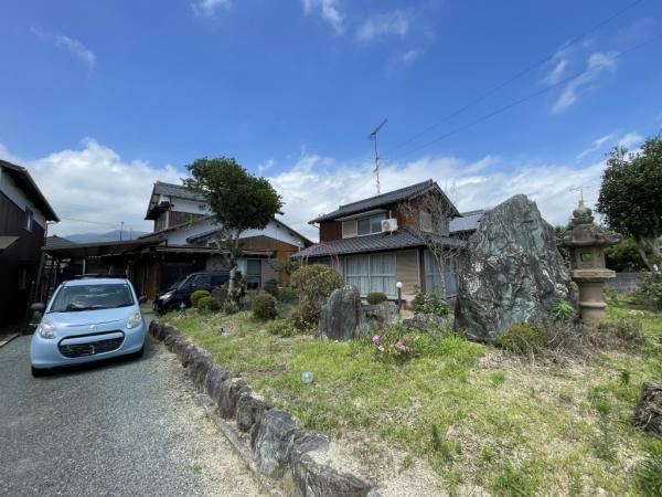 9DK house in Saijo, Ehime - Photo 1
