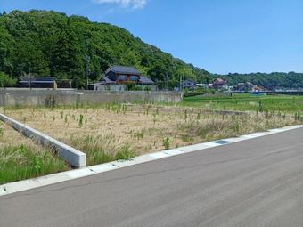 plot of land in Kaga
