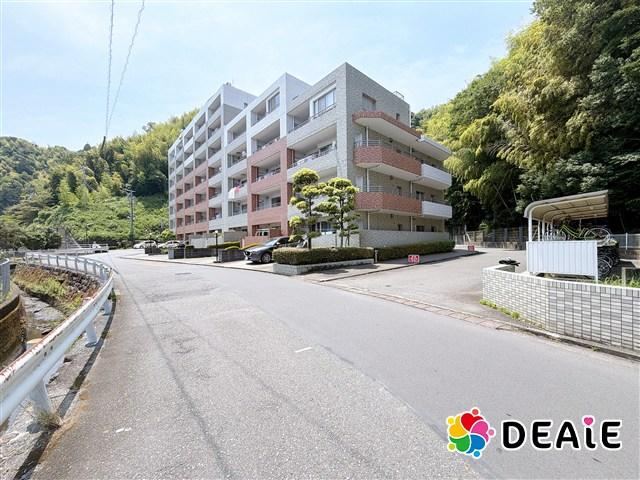 2LDK+S apartment in Aoi Ward, Shizuoka - Photo 1