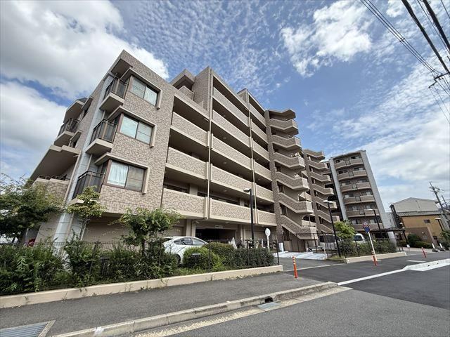 3LDK apartment in Muko, Kyoto - Photo 1