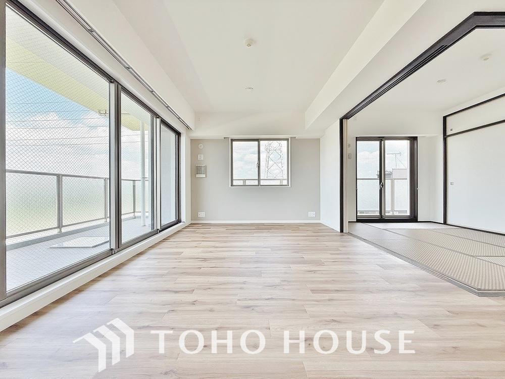 4LDK apartment in Yashio, Saitama - Photo 1