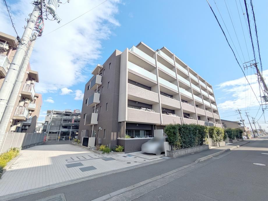 4LDK apartment in Suruga Ward, Shizuoka - Photo 1