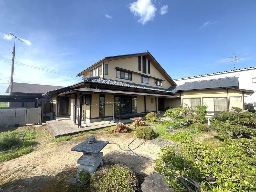 8LDK house in Sakai, Fukui - Photo 1