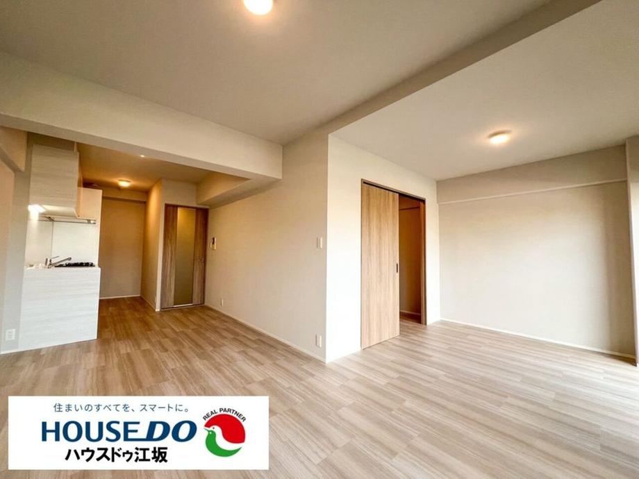 2LDK apartment in Suita, Osaka - Photo 1