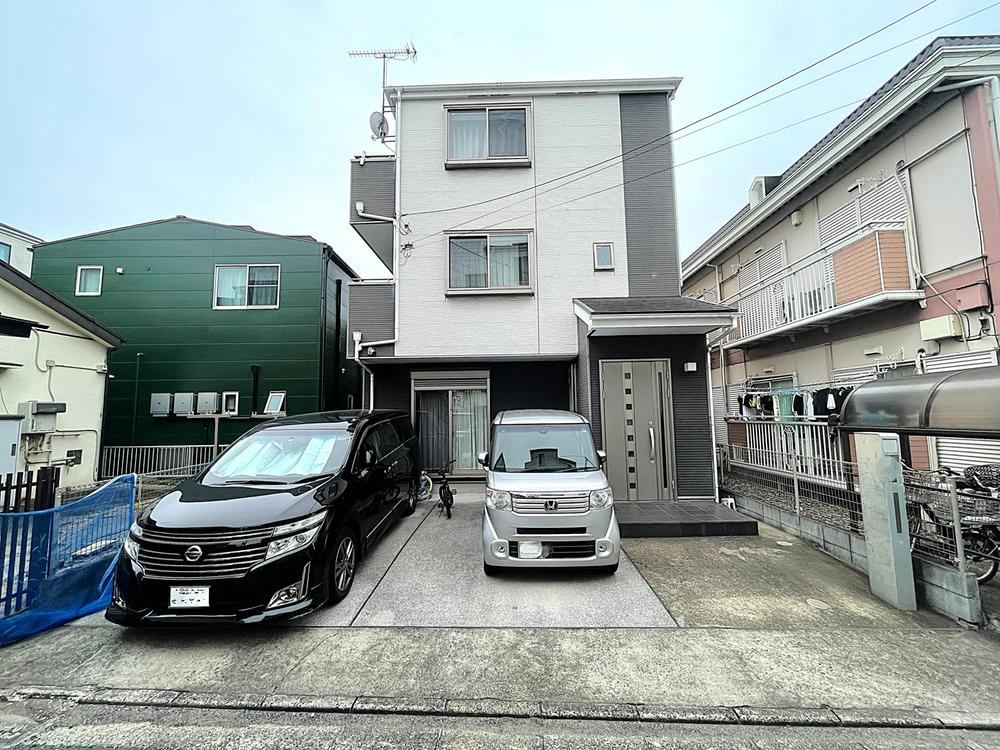 6LDK house in Adachi Ward, Tokyo - Photo 1