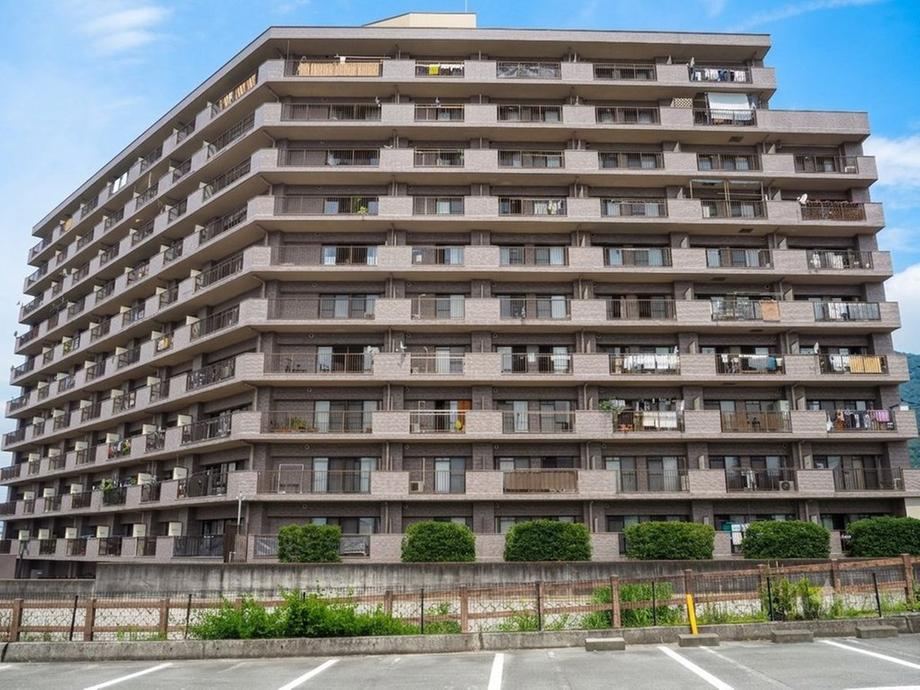 2LDK apartment in Kofu, Yamanashi - Photo 1