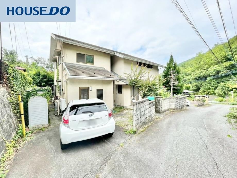 6LDK house in Kofu, Yamanashi - Photo 1