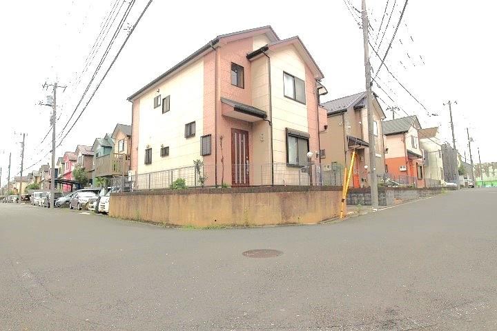 4LDK house in Akishima, Tokyo - Photo 1