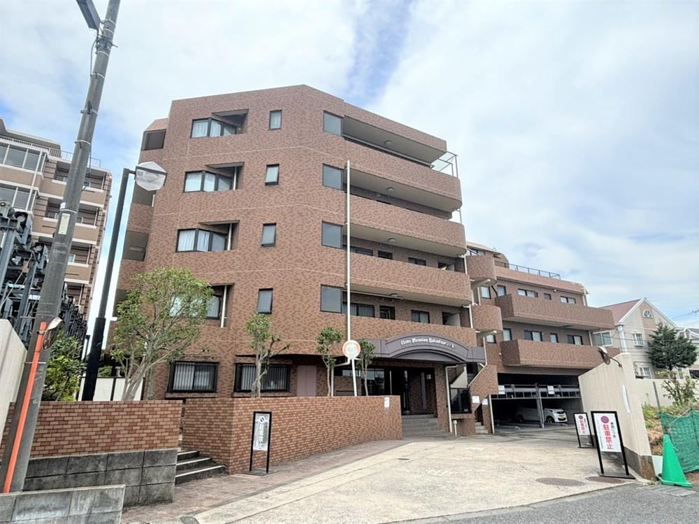 2LDK+S apartment in Soka, Saitama - Photo 1