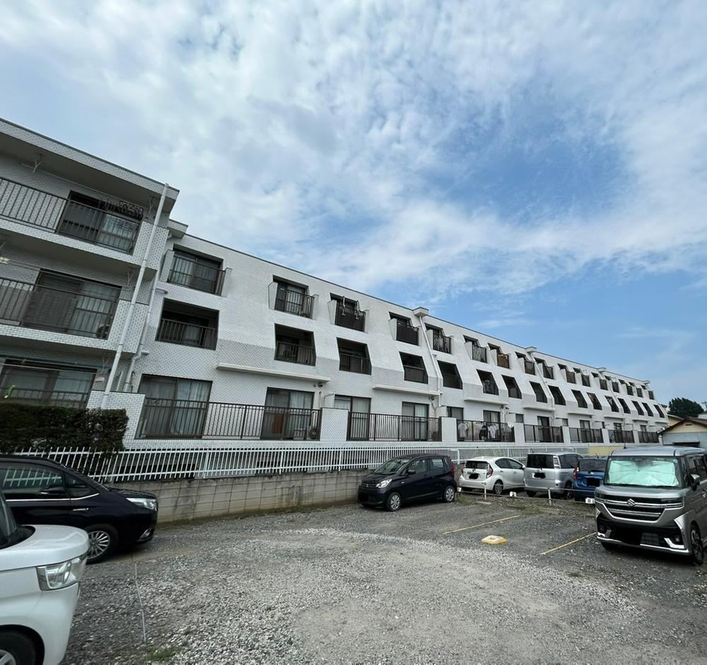 3DK apartment in Minami Ward, Saitama - Photo 1