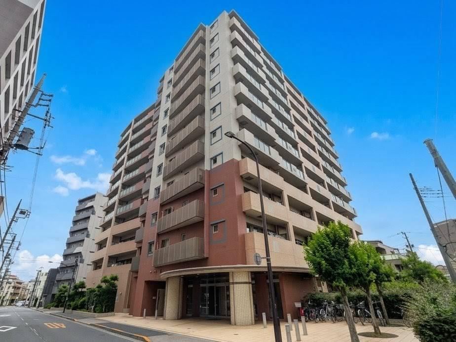 3LDK apartment in Sumida Ward, Tokyo - Photo 1