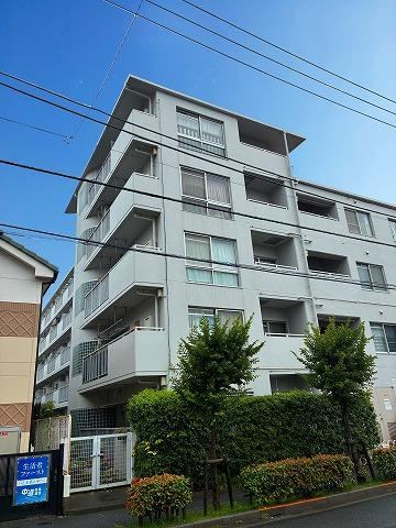 2LDK+S apartment in Adachi Ward, Tokyo - Photo 1