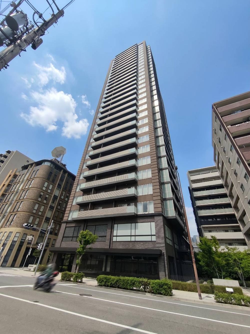3LDK apartment in Chuo Ward, Osaka - Photo 1