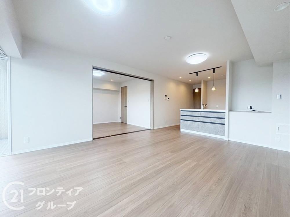 4LDK apartment in Kyotanabe, Kyoto - Photo 1