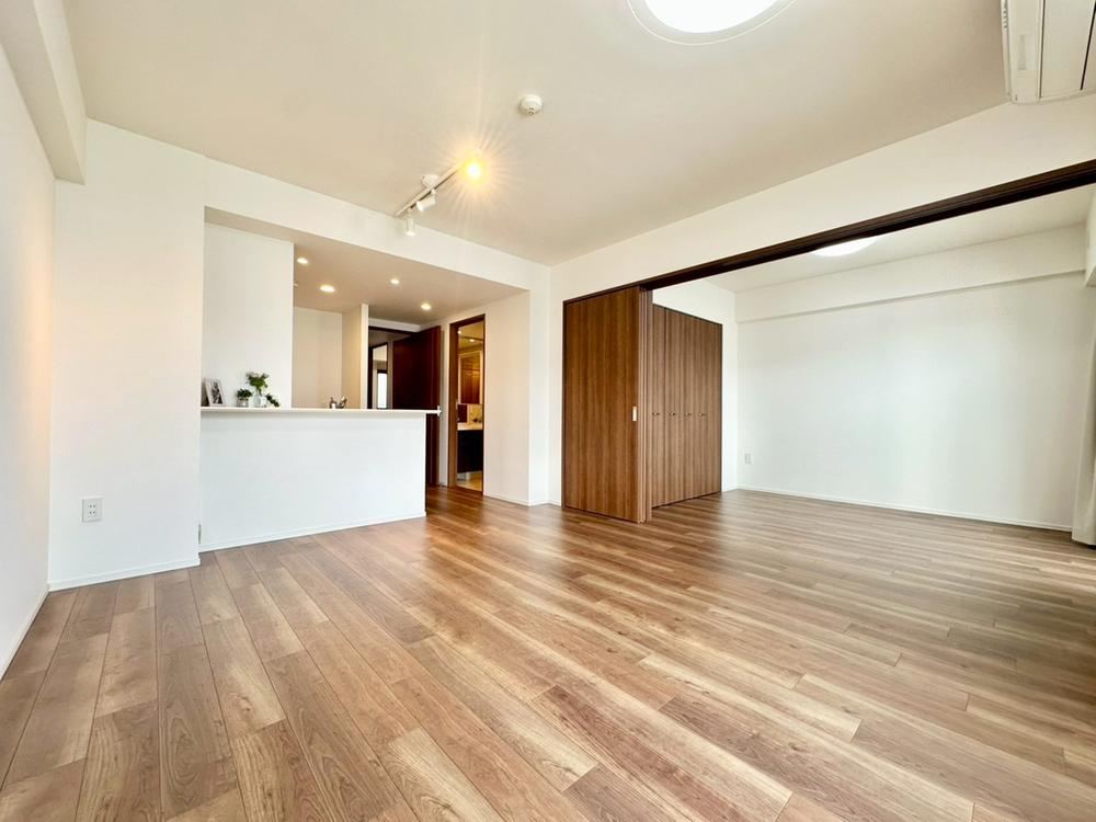 3LDK apartment in Nishi Ward, Sakai, Osaka - Photo 1