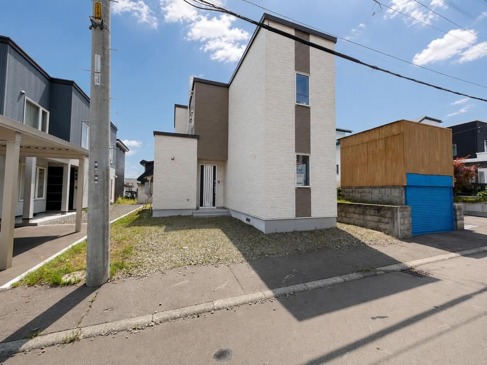 4LDK+S house in Kiyota Ward, Sapporo, Hokkaido - Photo 1