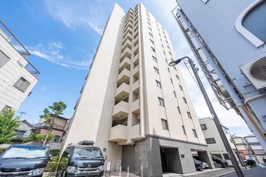 3LDK apartment in Sumida Ward, Tokyo - Photo 1