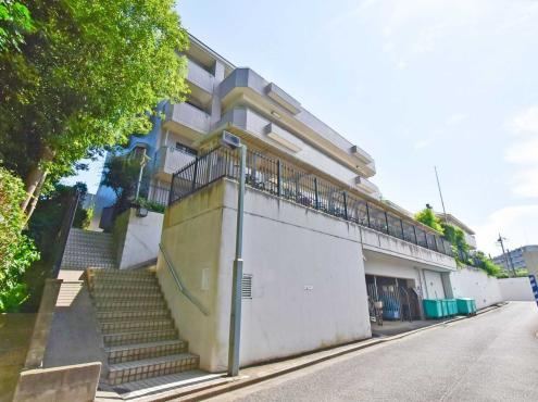 3LDK apartment in Shiki, Saitama - Photo 1