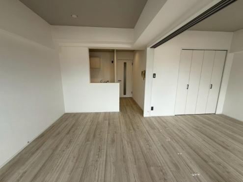 3LDK apartment in Chuo Ward, Chiba - Photo 1