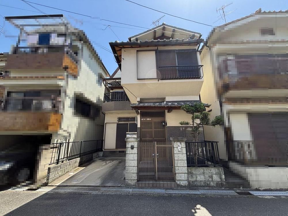 5DK house in Yao, Osaka - Photo 1