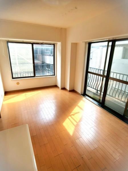 3LDK apartment in Suginami Ward, Tokyo - Photo 1