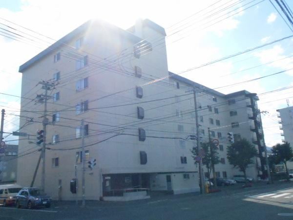 3LDK apartment in Chuo Ward, Sapporo, Hokkaido - Photo 1