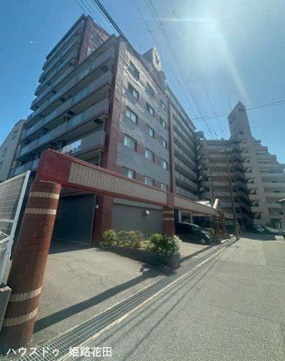 2LDK+S apartment in Himeji, Hyogo - Photo 1