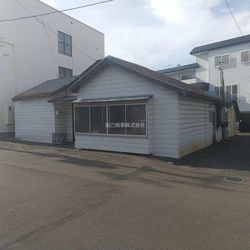 171 m² land in Hakodate, Hokkaido - Photo 1