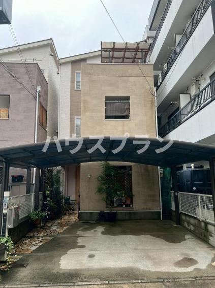 4LDK house in Neyagawa, Osaka - Photo 1