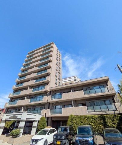 3LDK apartment in Chuo Ward, Sapporo, Hokkaido - Photo 1