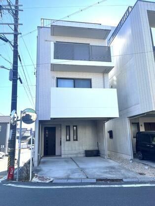 4LDK house in Toyohashi, Aichi - Photo 1