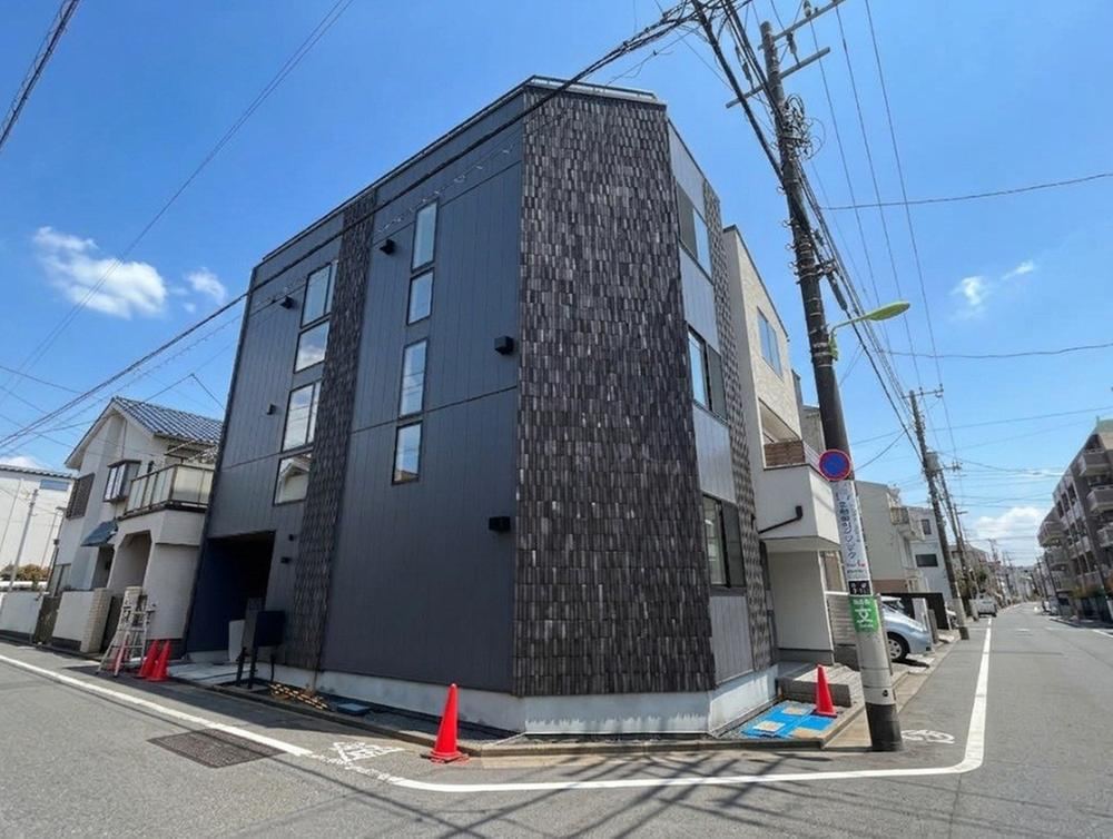 4LDK house in Setagaya Ward, Tokyo - Photo 1