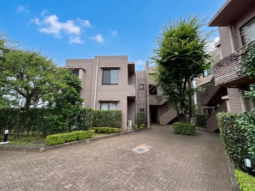 3LDK apartment in Kanagawa Ward, Yokohama, Kanagawa - Photo 1
