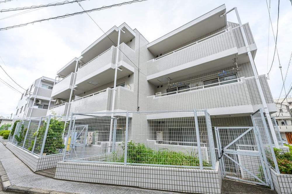 2LDK apartment in Kanagawa Ward, Yokohama, Kanagawa - Photo 1