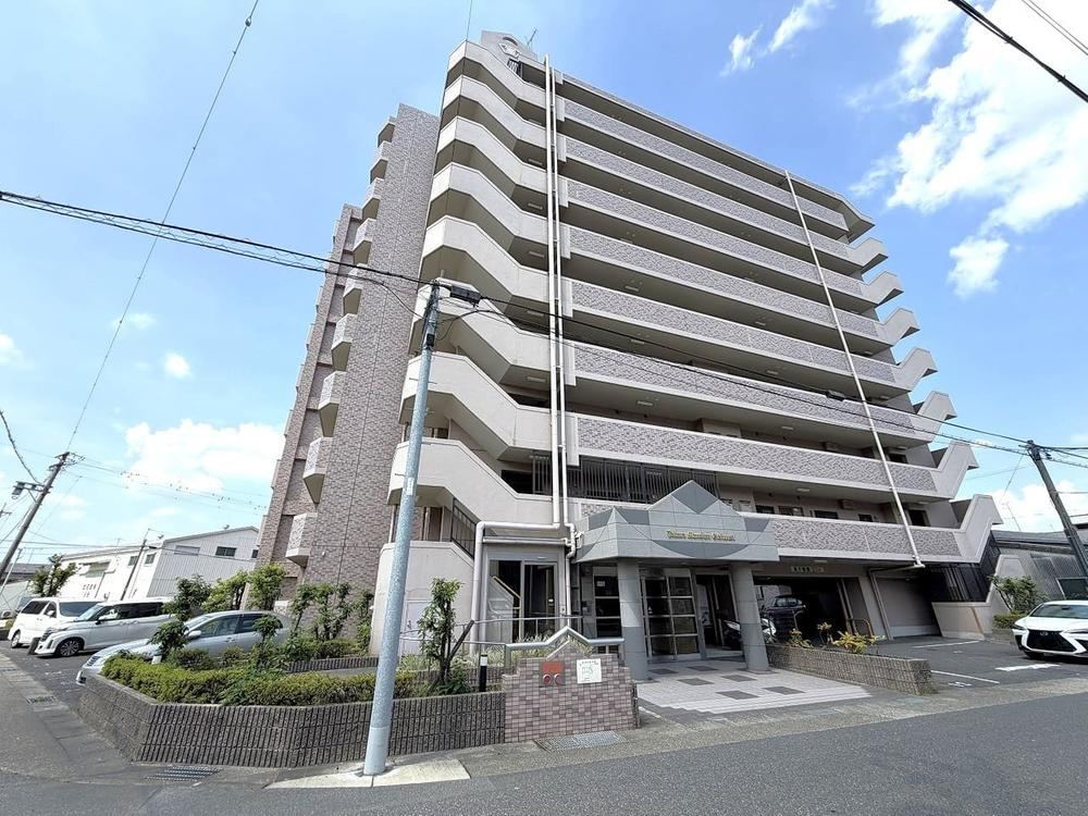 3LDK apartment in Nishi Ward, Nagoya, Aichi - Photo 1