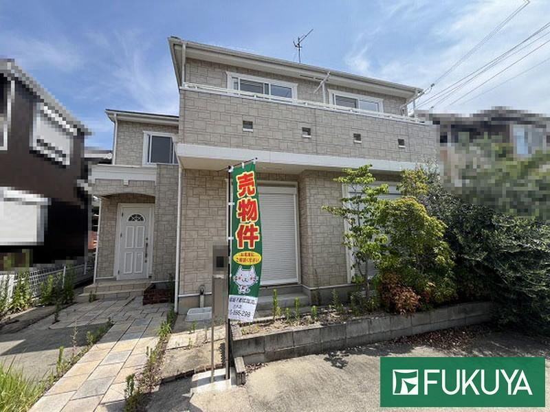 4LDK house in Nishi Ward, Kobe, Hyogo - Photo 1