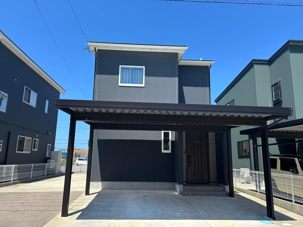 4LDK house in Nomi, Ishikawa - Photo 1