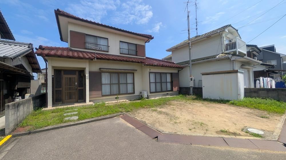 5DK house in Niihama, Ehime - Photo 1
