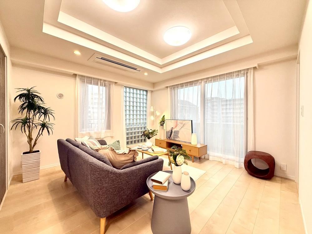2LDK apartment in Kunitachi, Tokyo - Photo 1