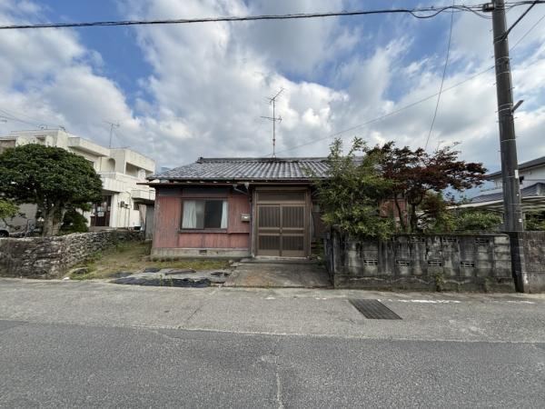 5DK house in Shikokuchuo, Ehime - Photo 1