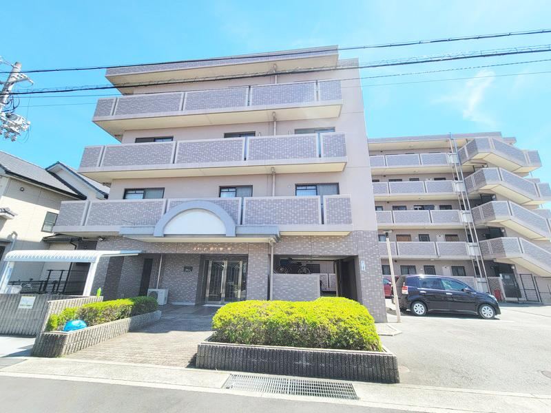 3LDK apartment in Akashi, Hyogo - Photo 1
