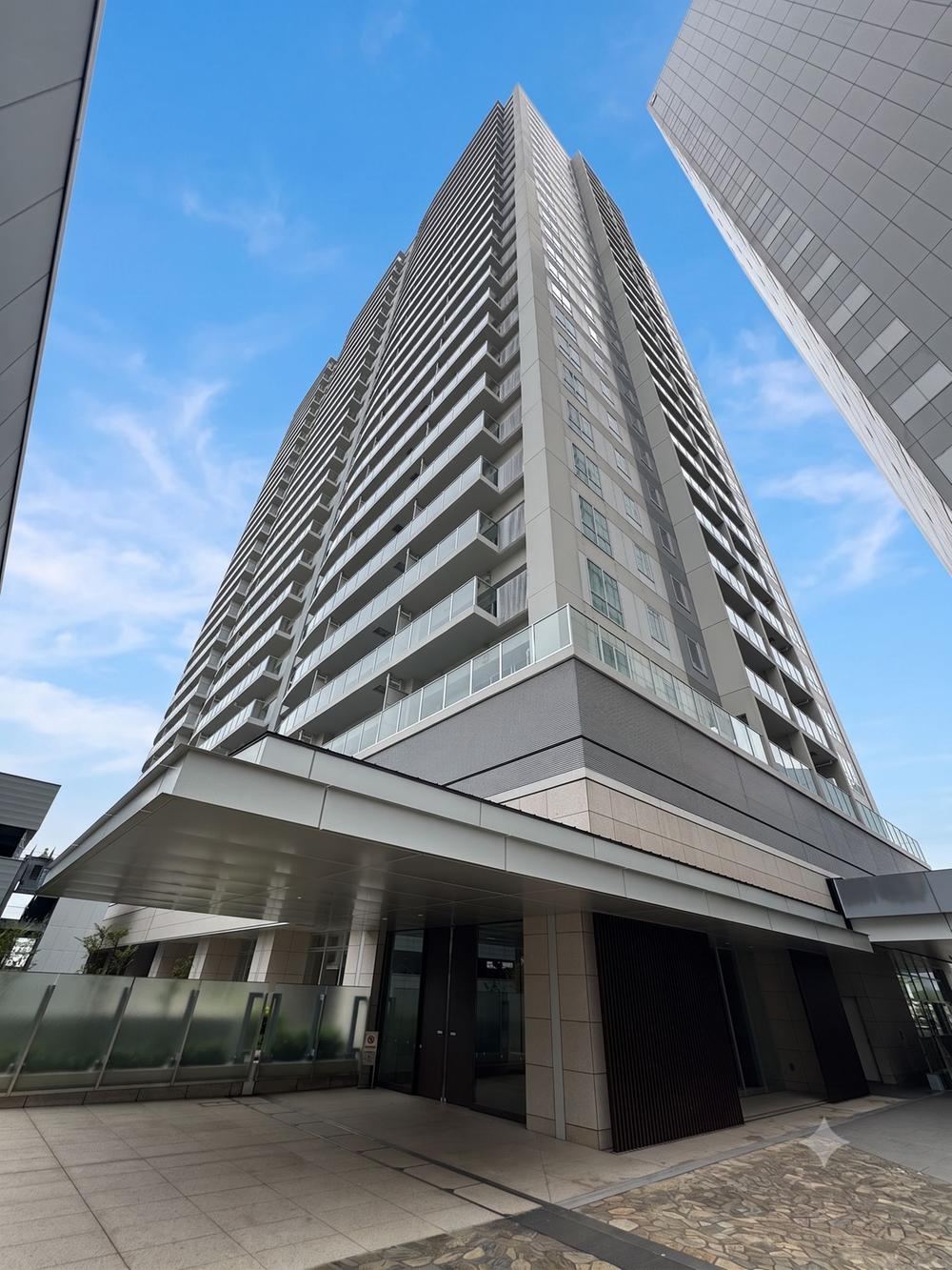 2LDK apartment in Nishi Ward, Yokohama, Kanagawa - Photo 1