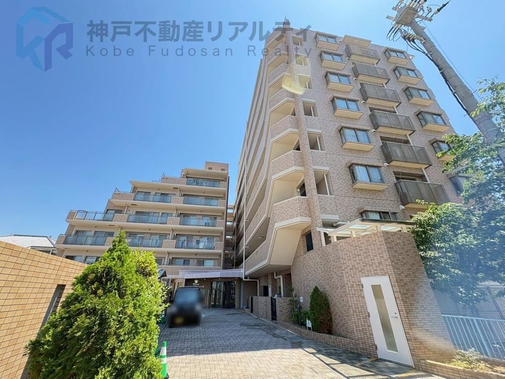3LDK apartment in Akashi, Hyogo - Photo 1