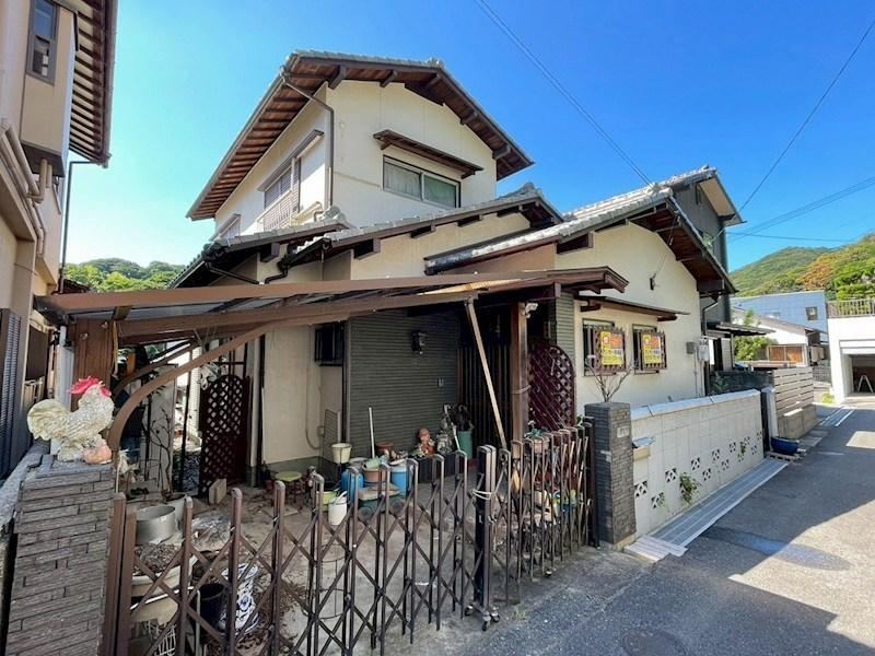 5DK house in Moji Ward, Kitakyushu, Fukuoka - Photo 1