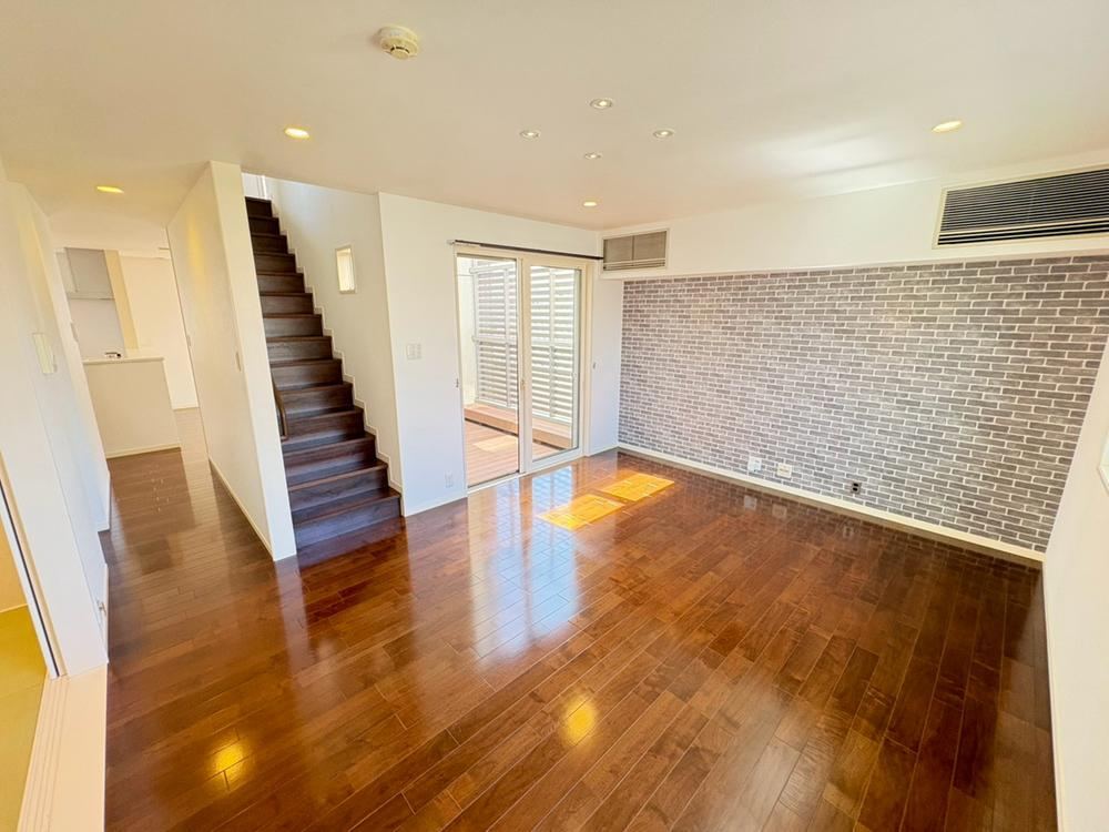 5LDK house in Kokuraminami Ward, Kitakyushu, Fukuoka - Photo 1