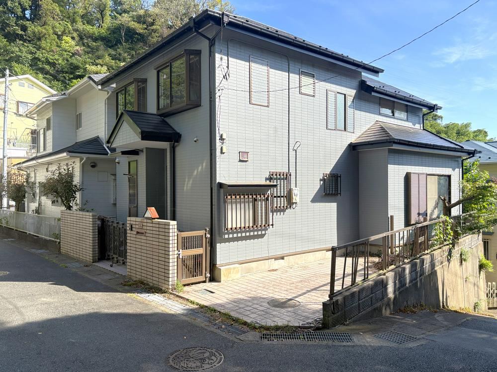 4LDK house in Zushi, Kanagawa - Photo 1