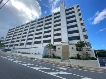 3LDK apartment in Tomigusuku