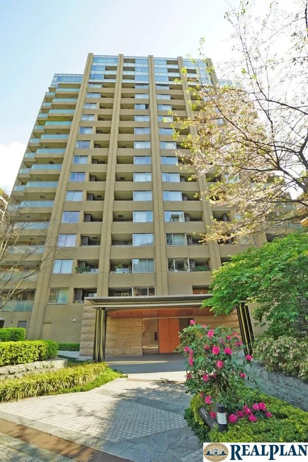 1LDK apartment in Shibuya Ward, Tokyo - Photo 1