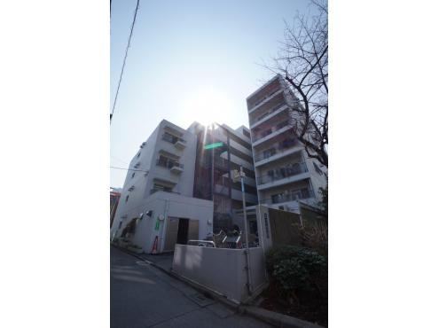 2LDK apartment in Chuo Ward, Tokyo - Photo 1