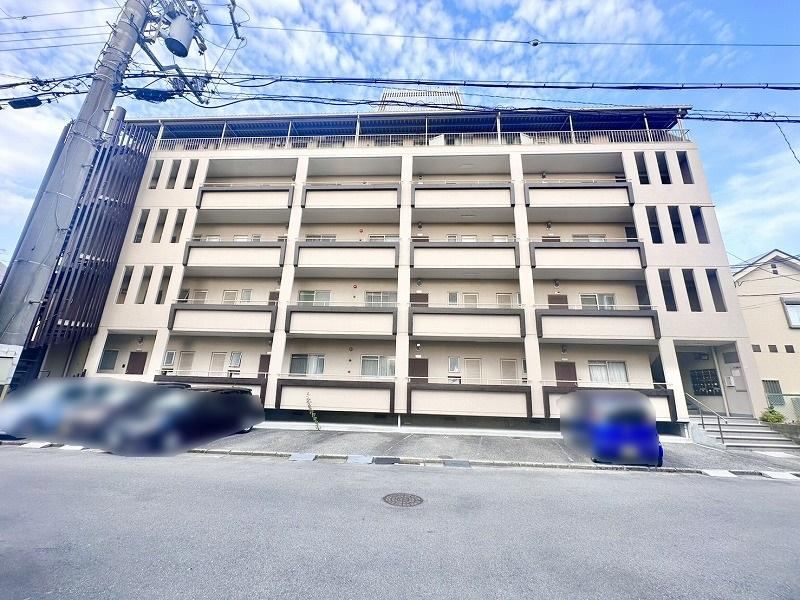 3LDK apartment in Ibaraki, Osaka - Photo 1